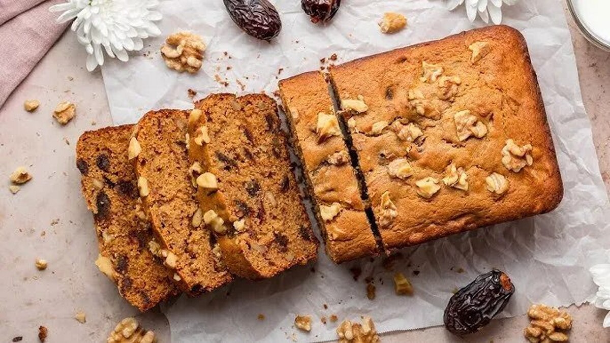 طرز تهیه کیک خرما و گردو طرز تهیه کیک خرما و گردو
