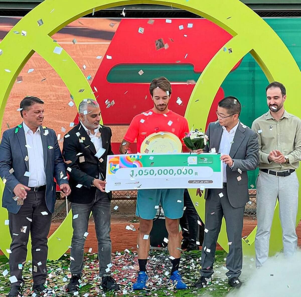 معرفی قهرمانان رانندگی ایران در جام فونیکس با حمایت آریزو 6 جی تی معرفی قهرمانان رانندگی ایران در جام فونیکس با حمایت آریزو 6 جی تی
