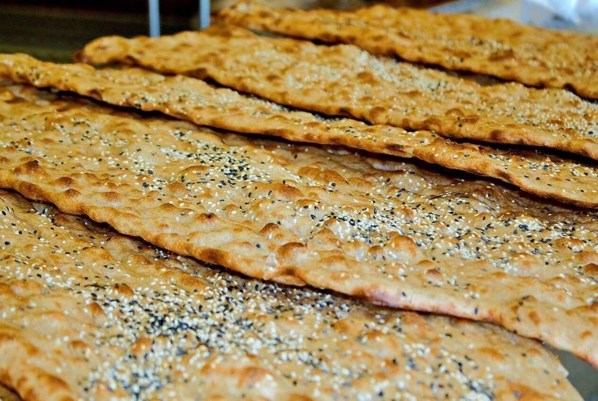 فروش نان با یک سامانه جدید فروش نان با یک سامانه جدید