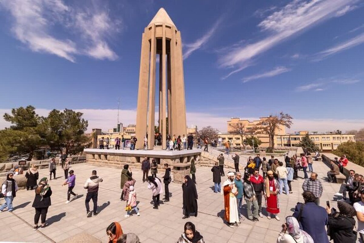 برگزاری نشست ملی ادیان مختلف در همدان برگزاری نشست ملی ادیان مختلف در همدان
