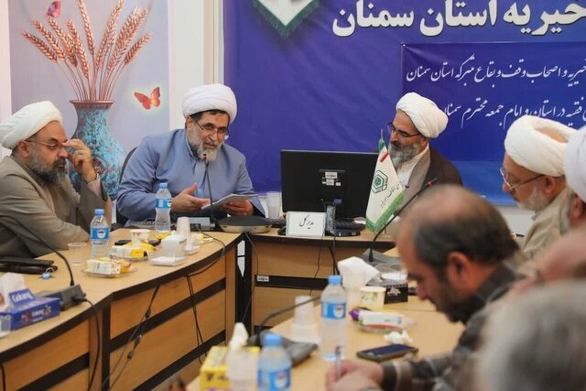 گلایه امام جمعه سمنان از قیمت قبرها در برخی امامزادهها گلایه امام جمعه سمنان از قیمت قبرها در برخی امامزادهها