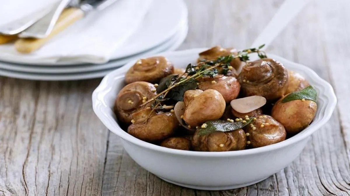 طرز تهیه ترشی قارچ با روغن زیتون طرز تهیه ترشی قارچ با روغن زیتون