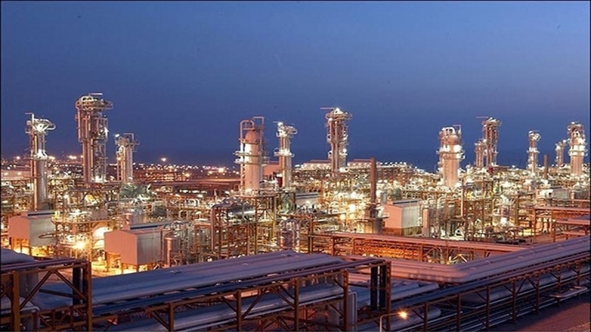 جهش ۱۹ پلهای پتروشیمی ایران طی سه سال اخیر جهش ۱۹ پلهای پتروشیمی ایران طی سه سال اخیر