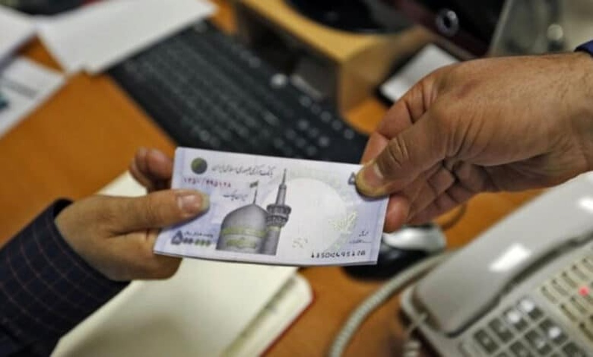 چرا حتی بانکهای دولتی وام مسکن نمیدهند؟ چرا حتی بانکهای دولتی وام مسکن نمیدهند؟