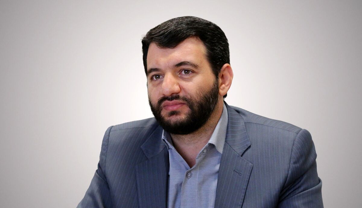 همتی، عبدالملکی را برکنار کرد / از شغل یک میلیونی تا سرمایهگذاری ۱۰۰ میلیارد دلاری همتی، عبدالملکی را برکنار کرد / از شغل یک میلیونی تا سرمایهگذاری ۱۰۰ میلیارد دلاری