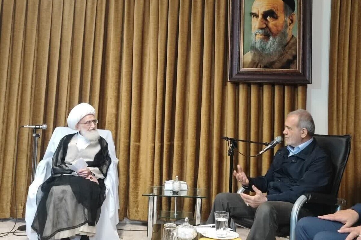 انتقاد آیت الله نوری همدانی از وضعیت ارزش پول ملی کشور انتقاد آیت الله نوری همدانی از وضعیت ارزش پول ملی کشور