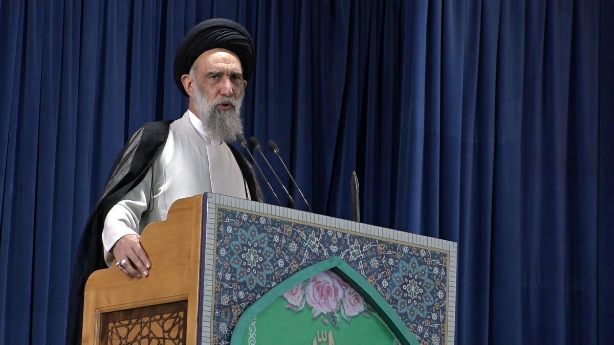 خطیب جمعه اصفهان: هزینه پاسخ ندادن به اسرائیل به مراتب از هزینه پاسخ دادن بیشتر است خطیب جمعه اصفهان: هزینه پاسخ ندادن به اسرائیل به مراتب از هزینه پاسخ دادن بیشتر است