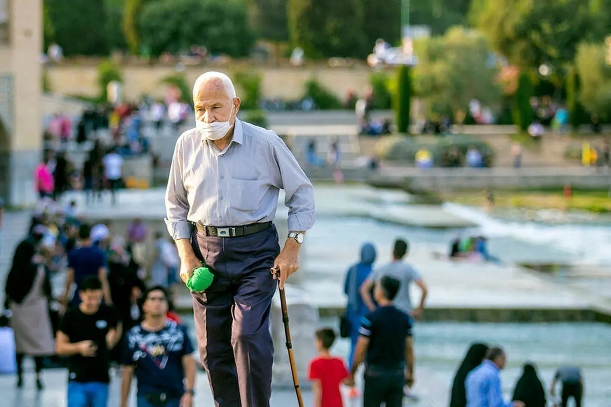 دولت به بازنشستگان حداقلبگیر کالا بدهد دولت به بازنشستگان حداقلبگیر کالا بدهد