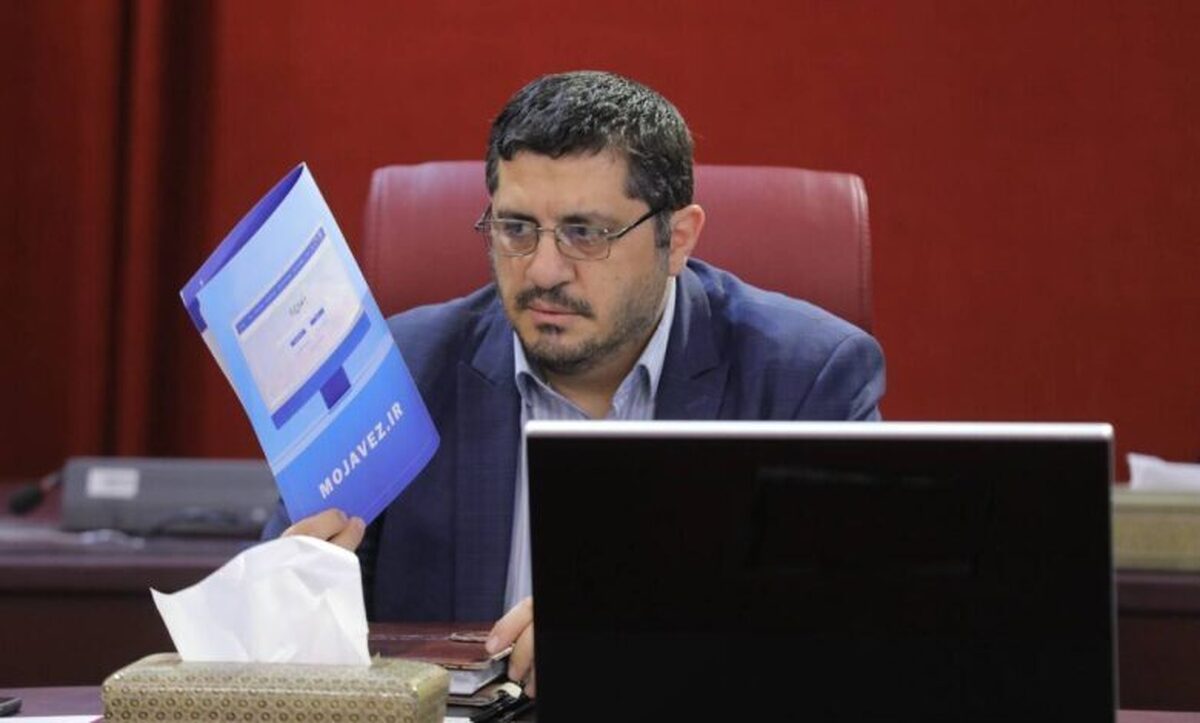 درباره ادعای صدور صدهزار مجوز مشکوک! درباره ادعای صدور صدهزار مجوز مشکوک!