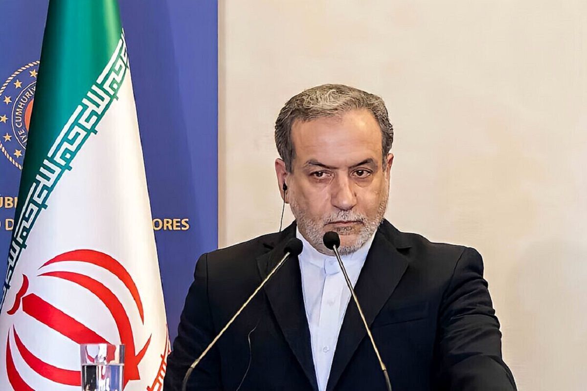 عراقچی: اروپا اشتباه خود را فوراً جبران کند عراقچی: اروپا اشتباه خود را فوراً جبران کند