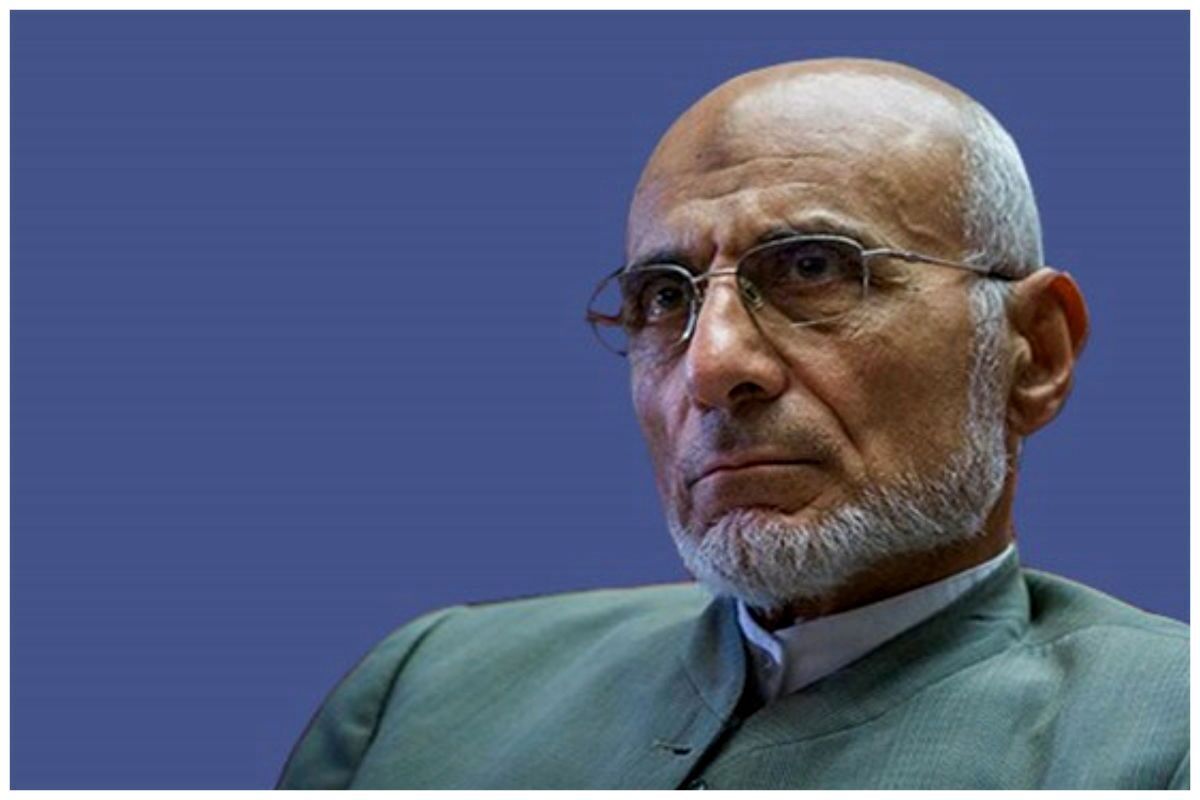 گوشی آیفون مخالف دوآتشه واردات آیفون، جنجال به پا کرد! + عکس گوشی آیفون مخالف دوآتشه واردات آیفون، جنجال به پا کرد! + عکس