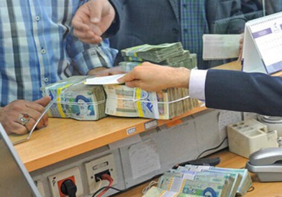 افزایش چشمگیر حقوق کارمندان و بازنشستگان کشوری افزایش چشمگیر حقوق کارمندان و بازنشستگان کشوری