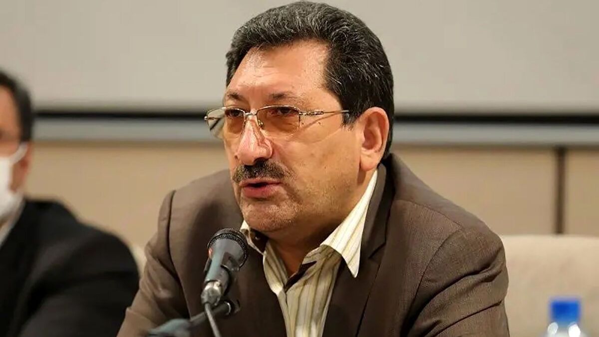 تصادف خودرو حامل وزیر صمت/ اتابک به بیمارستان منتقل شد تصادف خودرو حامل وزیر صمت/ اتابک به بیمارستان منتقل شد