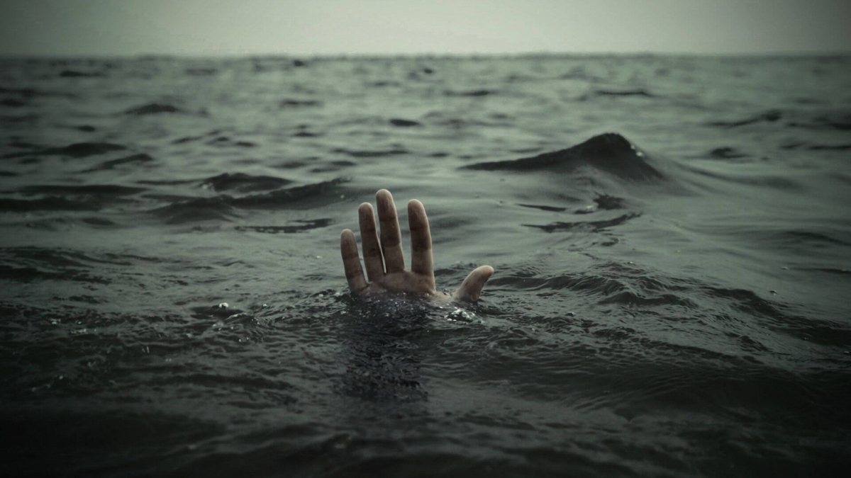 حادثه غرق شدن ۴ نفر در ساحل عسلویه حادثه غرق شدن ۴ نفر در ساحل عسلویه