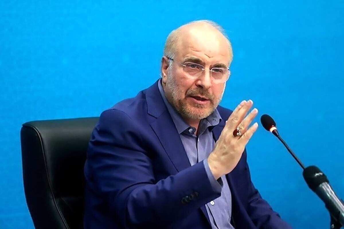 قالیباف: با این وضع بورس نمیتوانیم اعتماد مردم را جلب کنیم قالیباف: با این وضع بورس نمیتوانیم اعتماد مردم را جلب کنیم