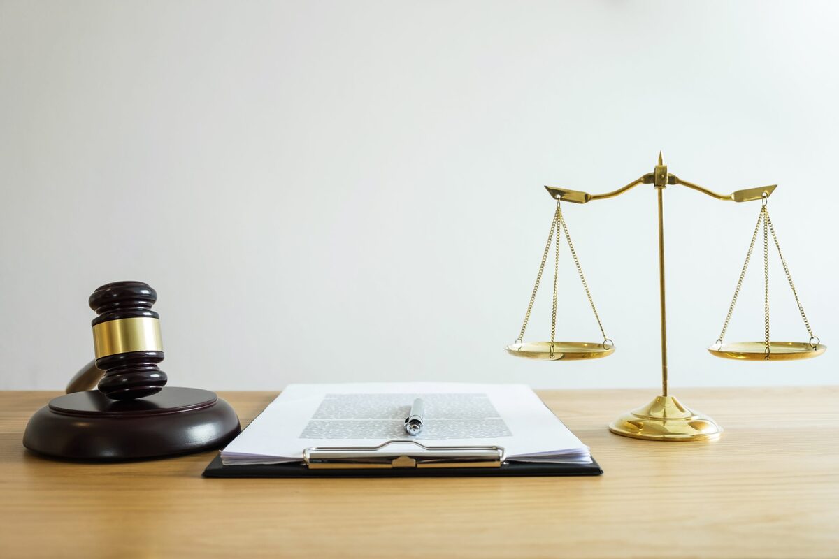 تعقیب قضائی ۳ مدیر دولتی در مینودشت تعقیب قضائی ۳ مدیر دولتی در مینودشت