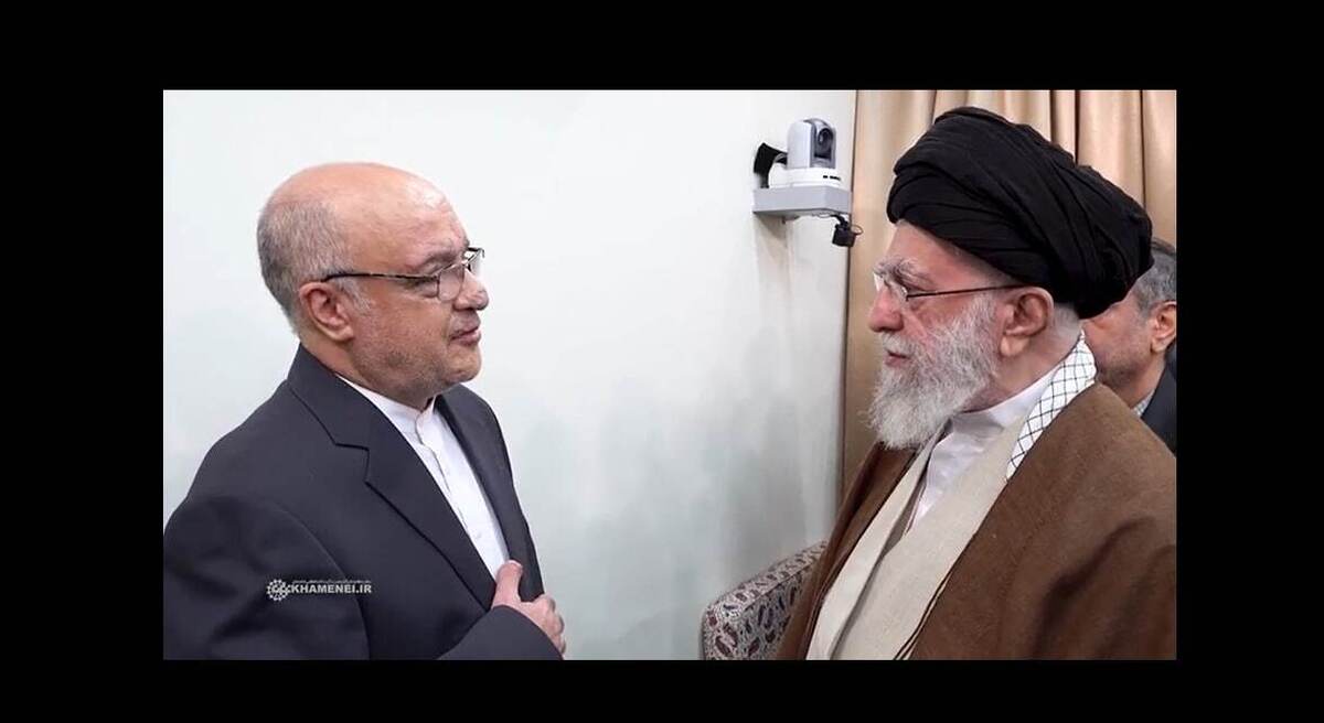 گفتوگوی سفیر جانباز ایران در لبنان با رهبر معظم انقلاب + فیلم گفتوگوی سفیر جانباز ایران در لبنان با رهبر معظم انقلاب + فیلم