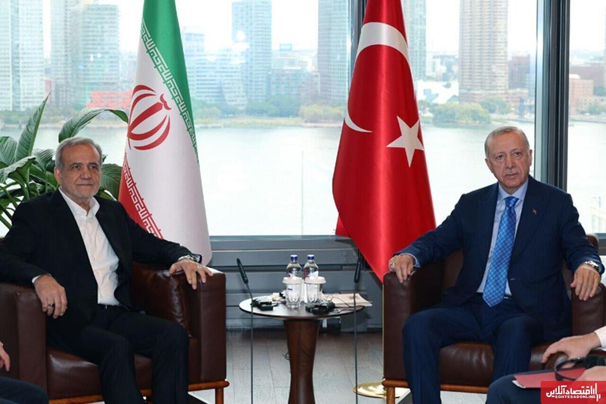 رفتار خارج از عرف اردوغان با پزشکیان در اجلاس بریکس؛ کاربران معترض شدند + ویدیو رفتار خارج از عرف اردوغان با پزشکیان در اجلاس بریکس؛ کاربران معترض شدند + ویدیو
