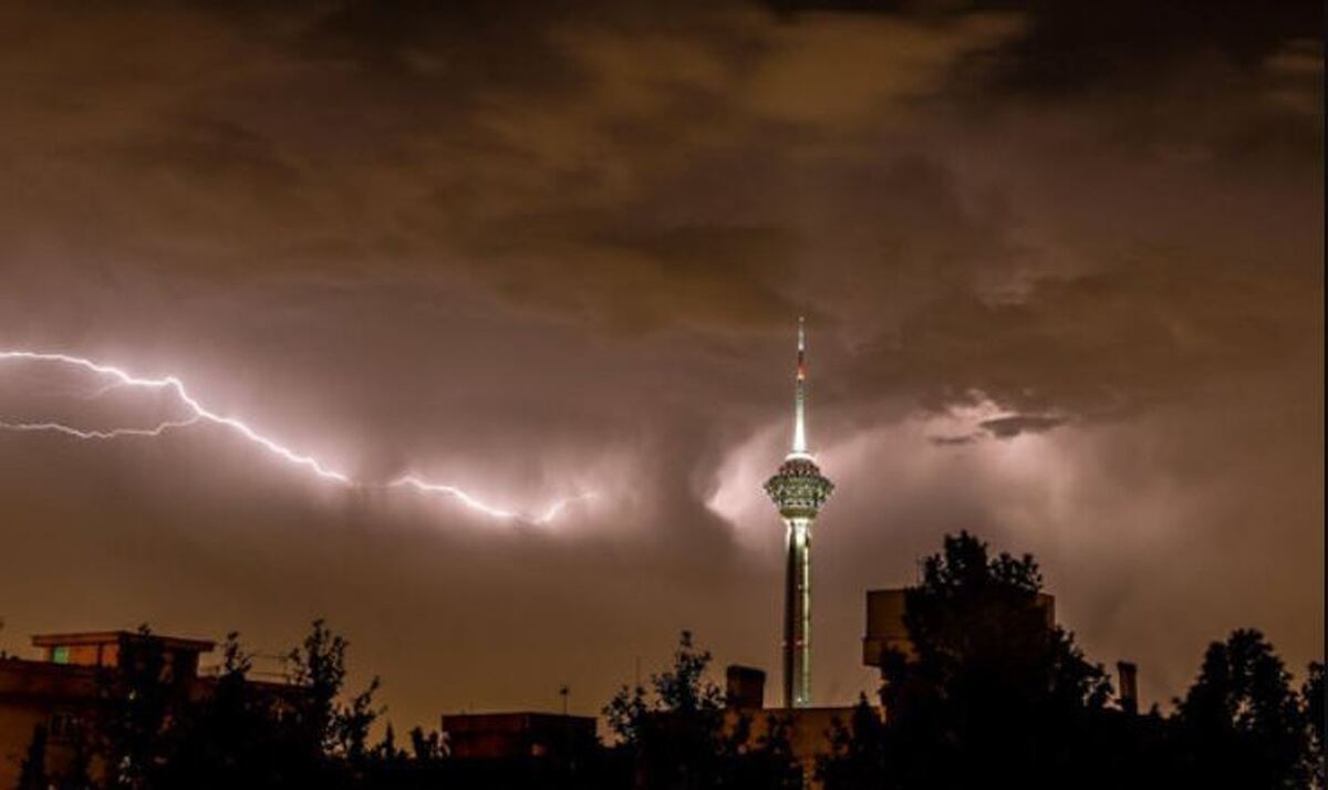 منتظر یک اتفاق غیرمنتظره در تهران باشید منتظر یک اتفاق غیرمنتظره در تهران باشید