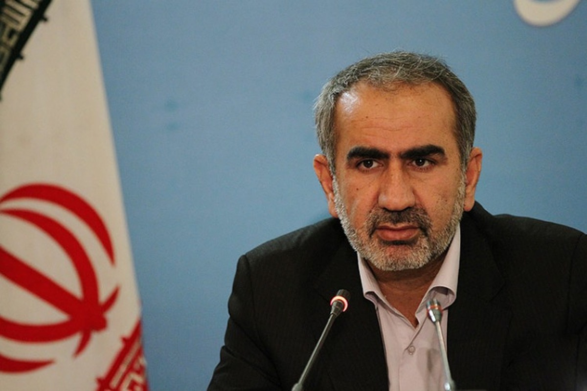 افزایش ۴۰ درصدی قیمت بنزین سهمیهای / ارز، تک نرخی میشود افزایش ۴۰ درصدی قیمت بنزین سهمیهای / ارز، تک نرخی میشود