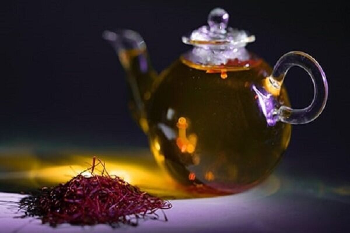 خواص شگفتانگیز چای زعفران/ گنجینهای برای سلامت جسم و روح خواص شگفتانگیز چای زعفران/ گنجینهای برای سلامت جسم و روح
