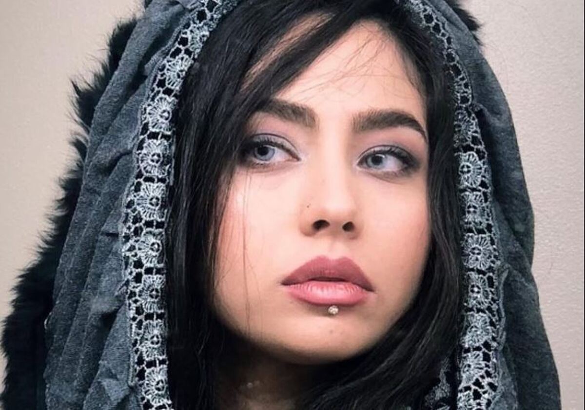 نقش دختر دانیال حکیمی در سریال کیمیا چیست؟ + بیوگرافی دایانا حکیمی نقش دختر دانیال حکیمی در سریال کیمیا چیست؟ + بیوگرافی دایانا حکیمی