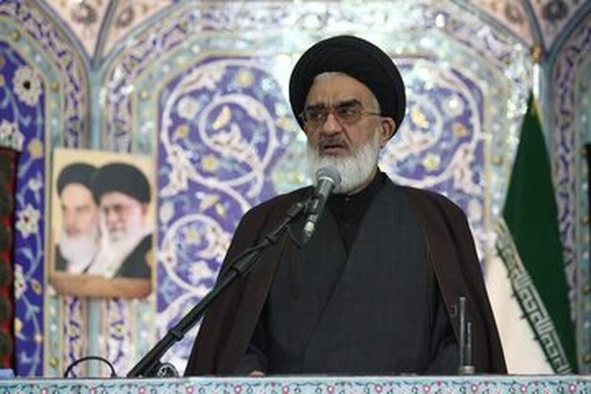 هشدار شدید امام جمعه کرج/ عدم اجرای قانون حجاب مغایر با سوگند رئیسجمهور است هشدار شدید امام جمعه کرج/ عدم اجرای قانون حجاب مغایر با سوگند رئیسجمهور است
