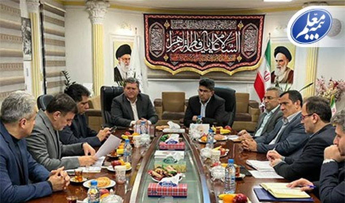 مفید امینی با مدیرکل آموزش و پرورش استان گیلان دیدار کرد مفید امینی با مدیرکل آموزش و پرورش استان گیلان دیدار کرد