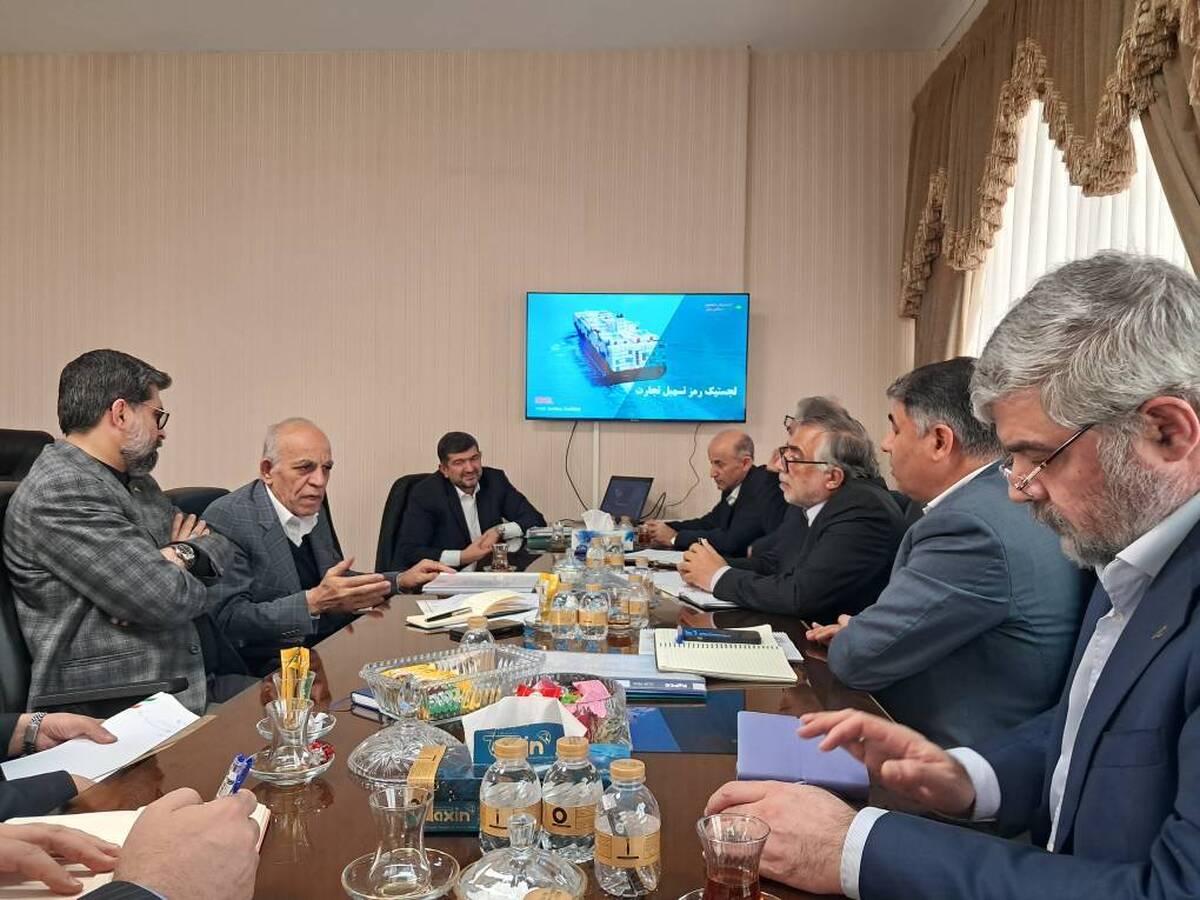 توافق ساخت ۴ شناور کانتینربر بین شرکت کشتیرانی و شرکت ایزوایکو توافق ساخت ۴ شناور کانتینربر بین شرکت کشتیرانی و شرکت ایزوایکو