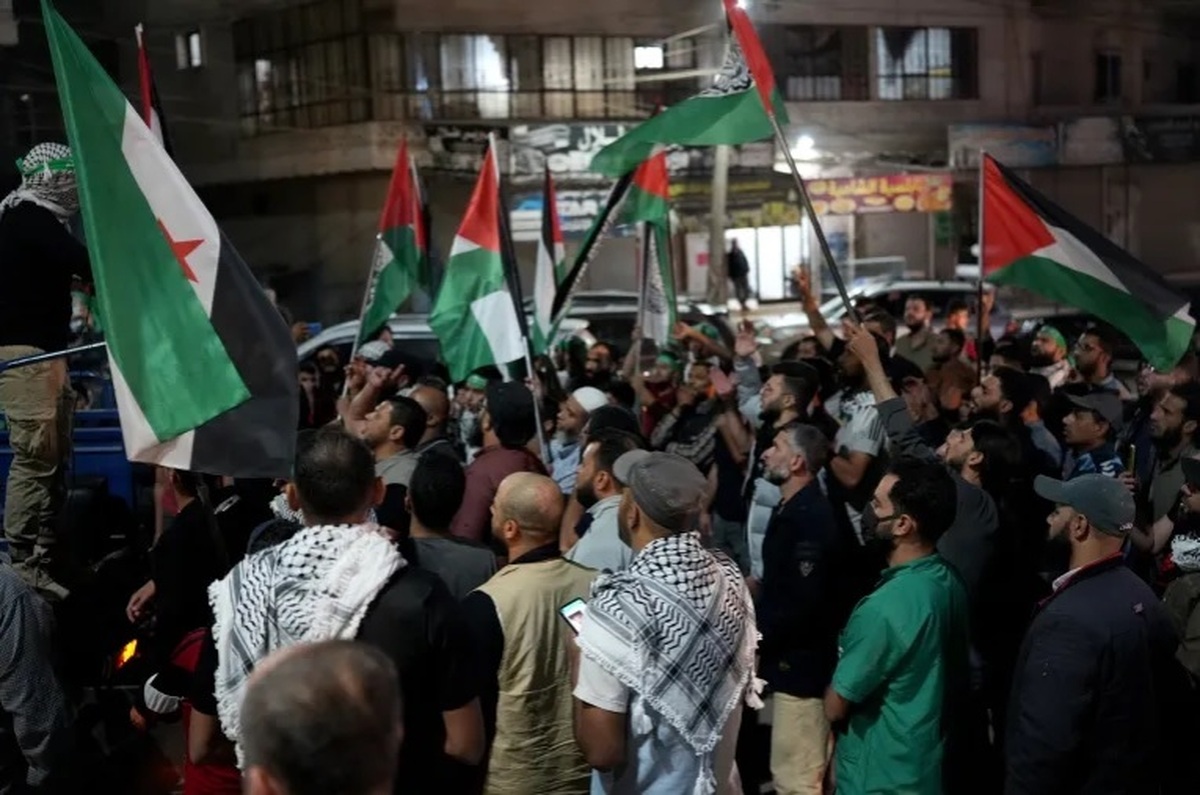 گروههای فلسطینی نسبت به سقوط اسد چه واکنشی داشتند؟ گروههای فلسطینی نسبت به سقوط اسد چه واکنشی داشتند؟