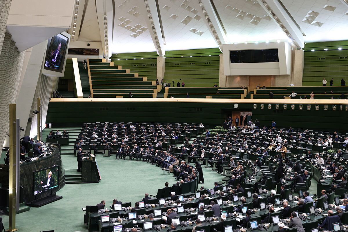 دخل و خرج دولت در سال جدید مشخص شد دخل و خرج دولت در سال جدید مشخص شد
