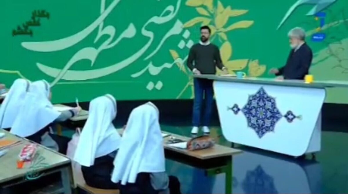 مجری تلویزیون به علی مطهری: چرا در توئیتر فعال هستید، مگر فیلتر نیست؟! مجری تلویزیون به علی مطهری: چرا در توئیتر فعال هستید، مگر فیلتر نیست؟!
