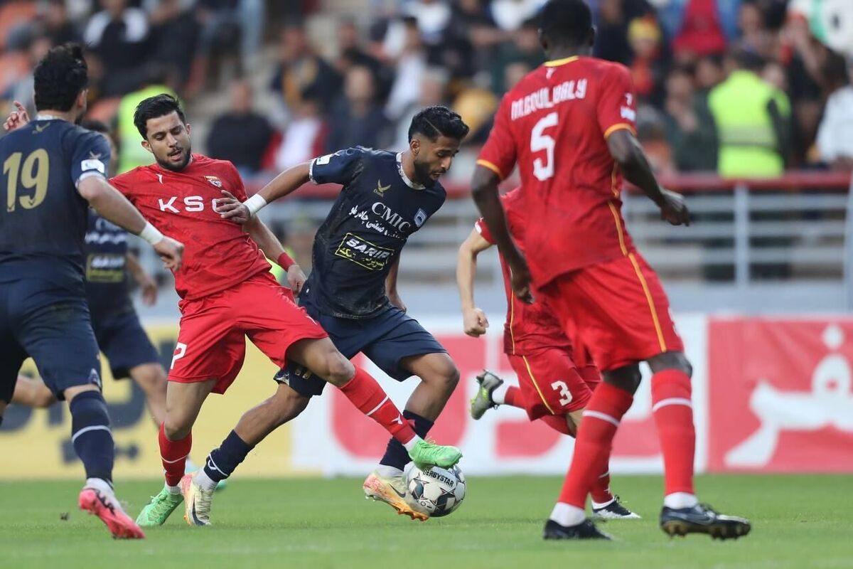 فولاد بُرد و جای پرسپولیس را در جدول گرفت فولاد بُرد و جای پرسپولیس را در جدول گرفت