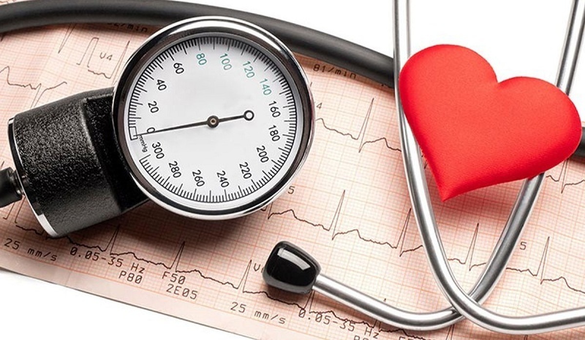 چرا فشار خون بالا خطرناک است و چگونه از آن پیشگیری کنیم؟ چرا فشار خون بالا خطرناک است و چگونه از آن پیشگیری کنیم؟
