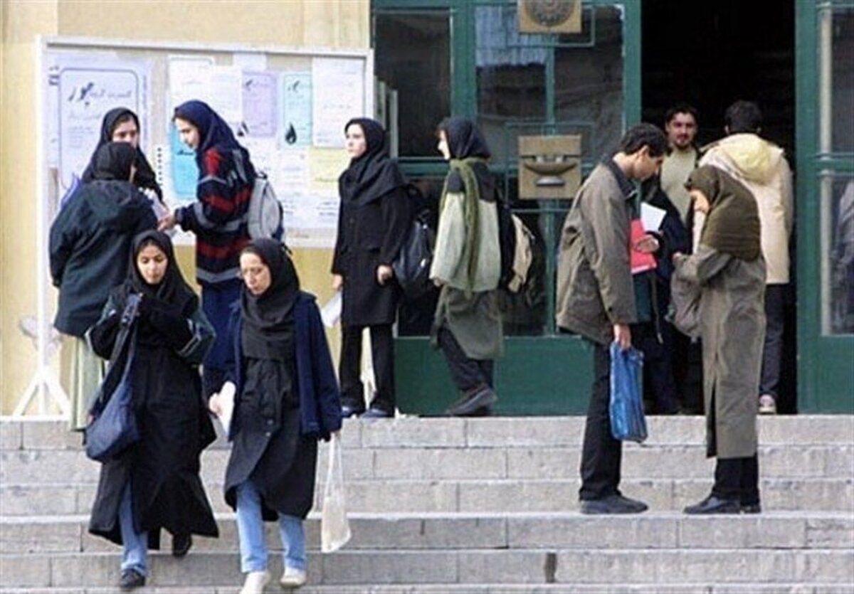 بازگشت ۶۰ دانشجوی اخراجی علوم پزشکی به تحصیل بازگشت ۶۰ دانشجوی اخراجی علوم پزشکی به تحصیل