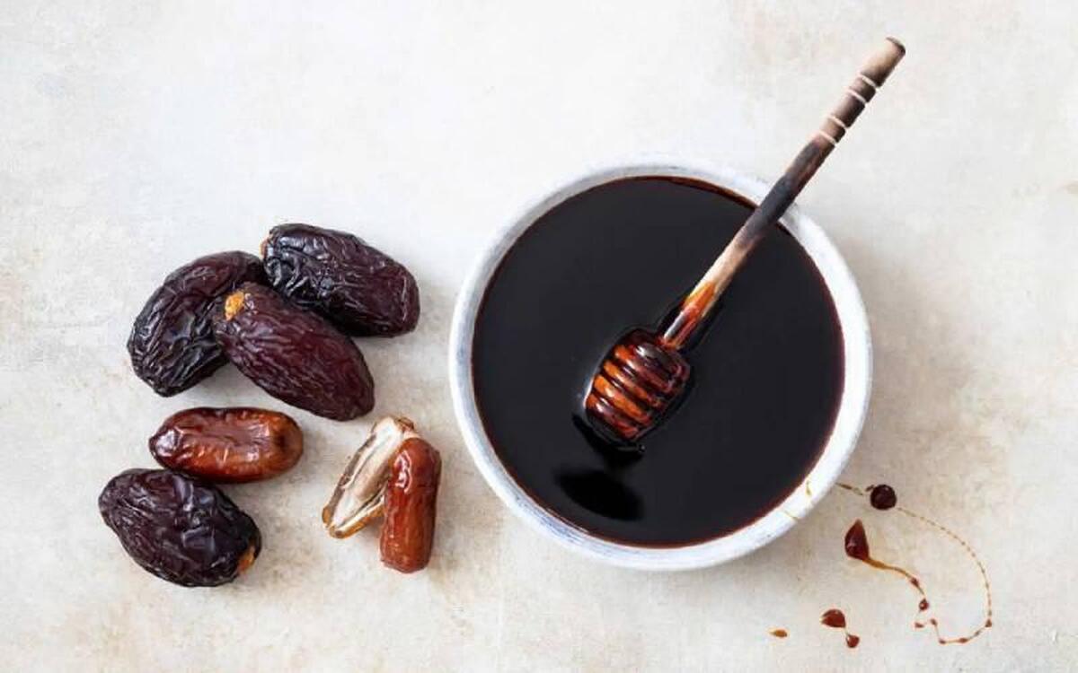 شیره خرما؛ درمان طبیعی برای کمخونی و سلامت گوارش شیره خرما؛ درمان طبیعی برای کمخونی و سلامت گوارش