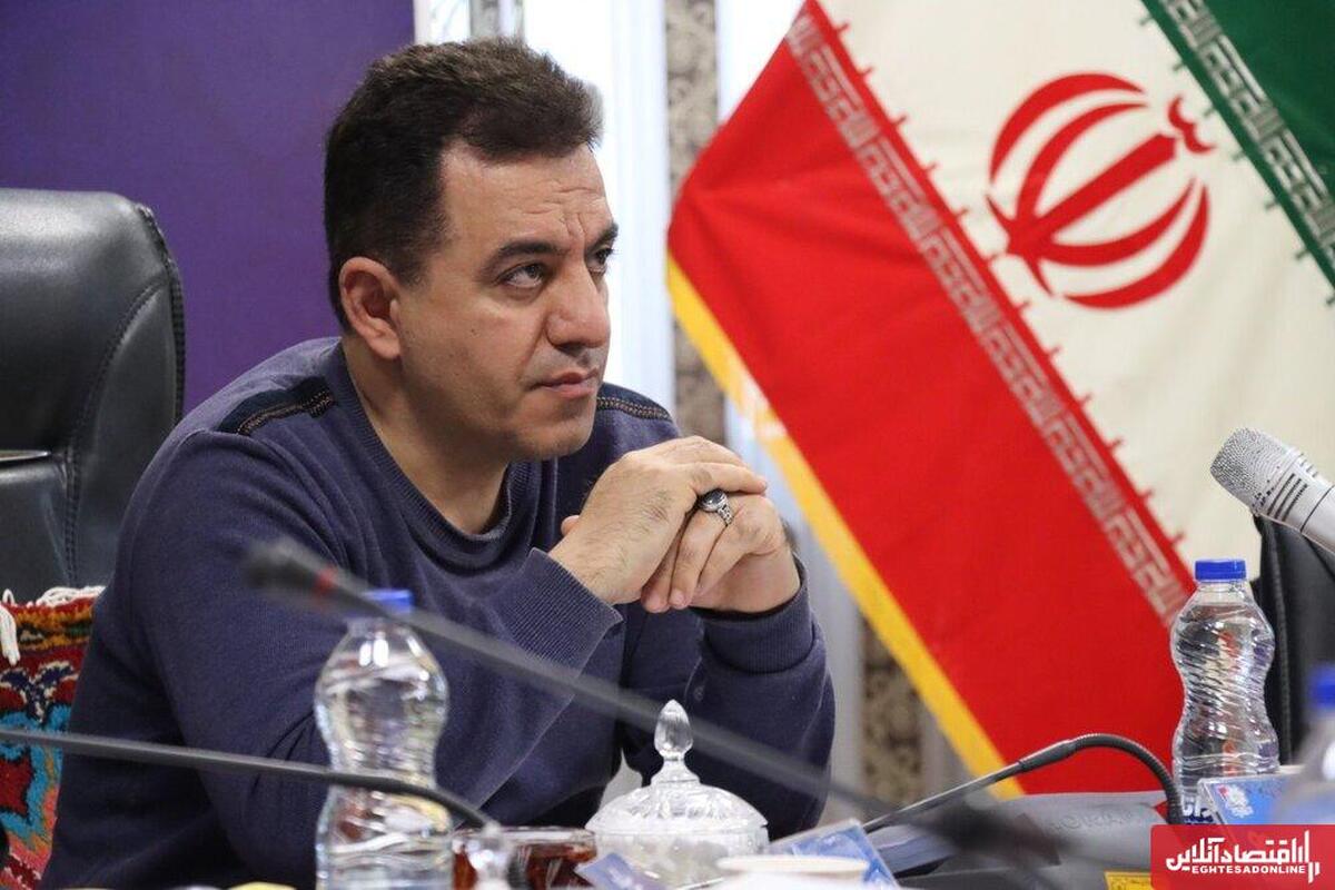 انتقاد شهردار تبریز از عدم اجرای قوانین مدیریت شهری در کلانشهرهای ایران انتقاد شهردار تبریز از عدم اجرای قوانین مدیریت شهری در کلانشهرهای ایران