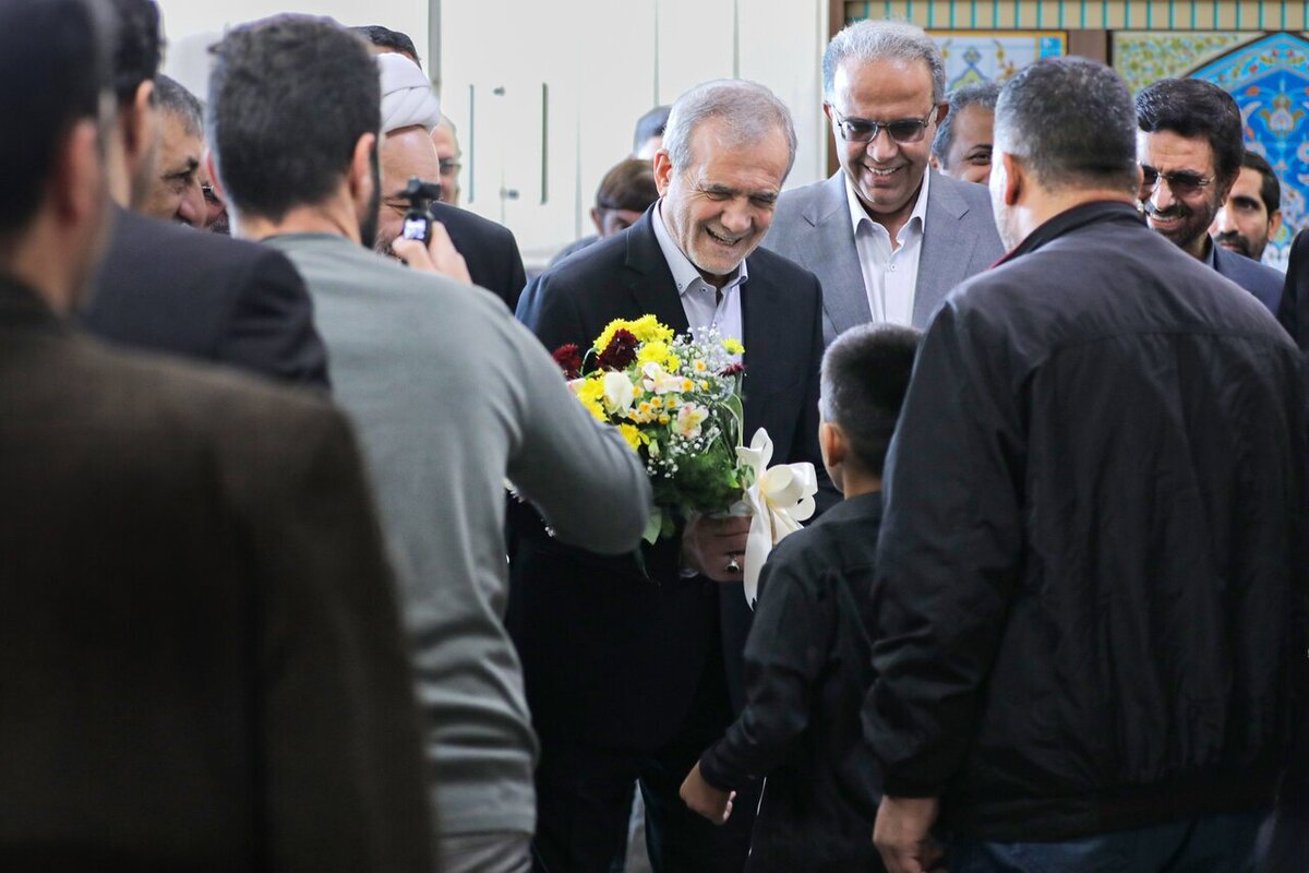 منصور بیجار چگونه پزشکیان را برای اولین سفر استانی به سیستان و بلوچستان راضی کرد؟ منصور بیجار چگونه پزشکیان را برای اولین سفر استانی به سیستان و بلوچستان راضی کرد؟