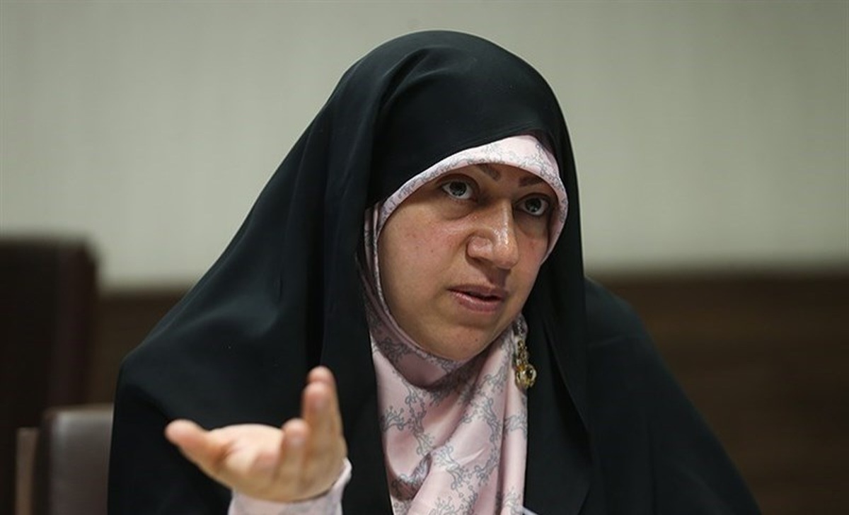 ۶۰ درصد پرداختیهای حوضه سلامت از جیب مردم است ۶۰ درصد پرداختیهای حوضه سلامت از جیب مردم است