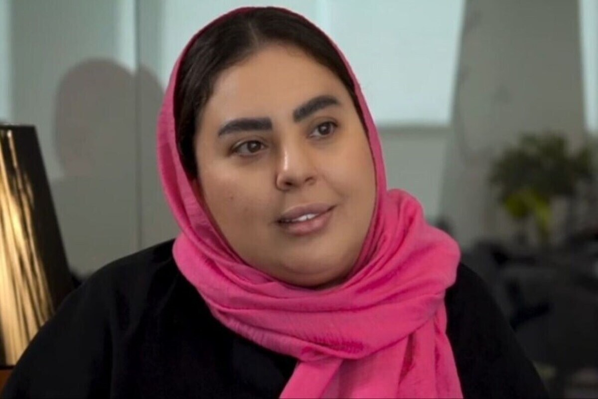 لحظه دیدار سولماز موحدی و احسان علیخانی پس از ۱۰ سال / تغییر چهره باورنکردنی طی یک دهه + عکس لحظه دیدار سولماز موحدی و احسان علیخانی پس از ۱۰ سال / تغییر چهره باورنکردنی طی یک دهه + عکس