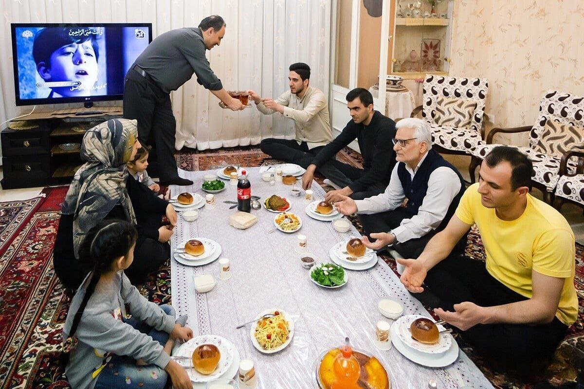 پرداخت فطریه مهمان برعهده کیست؟ / حکم مراجع تقلید درباره زکات فطریه مهمان پرداخت فطریه مهمان برعهده کیست؟ / حکم مراجع تقلید درباره زکات فطریه مهمان