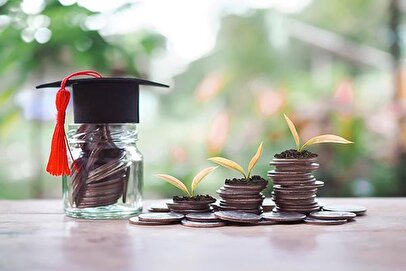 تفاوت فاند و اسکالرشیپ چیست؟