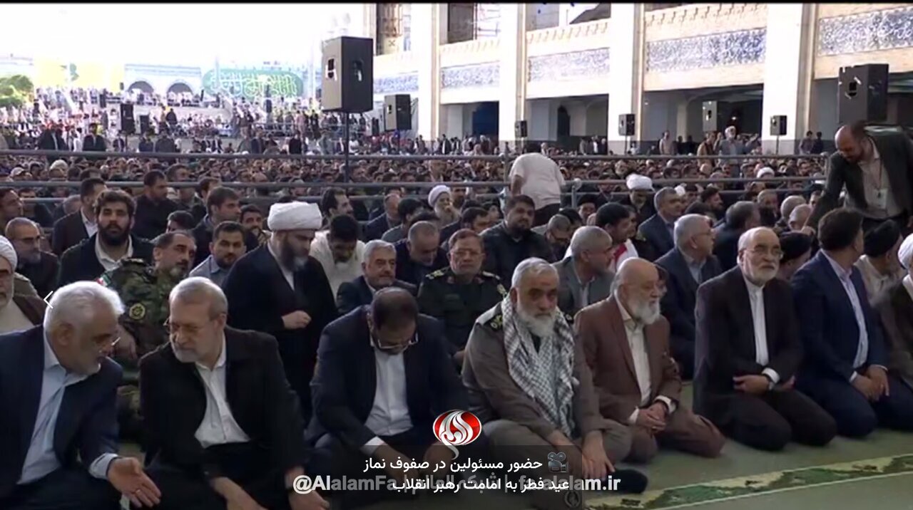 چهره‌های مهم سیاسی در نماز عید فطر