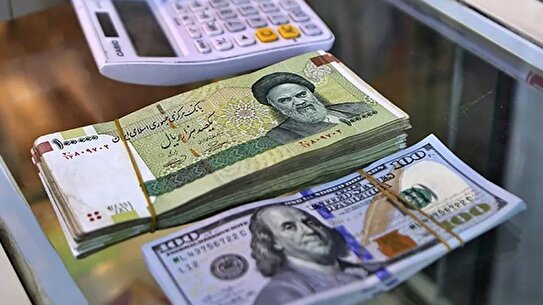 اتفاقی که باعث ریزش ۳۰ درصدی دلار می‌شود/ پیش‌بینی تورم صد درصدی در نیمه دوم سال ۱۴۰۴