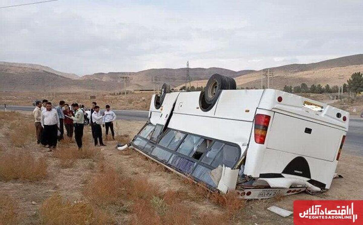 واژگونی مینیبوس در محور بناب-ملکان؛ ۷ نفر مصدوم واژگونی مینیبوس در محور بناب-ملکان؛ ۷ نفر مصدوم