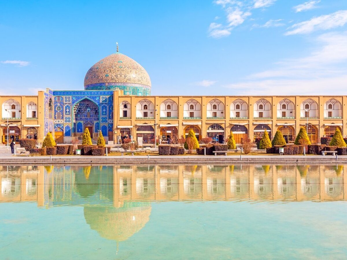 قیمت تور ترکیبی شیراز و اصفهان از تهران / هزینه هر نفر چند؟ + جدول فروردین ۱۴۰۴ قیمت تور ترکیبی شیراز و اصفهان از تهران / هزینه هر نفر چند؟ + جدول فروردین ۱۴۰۴