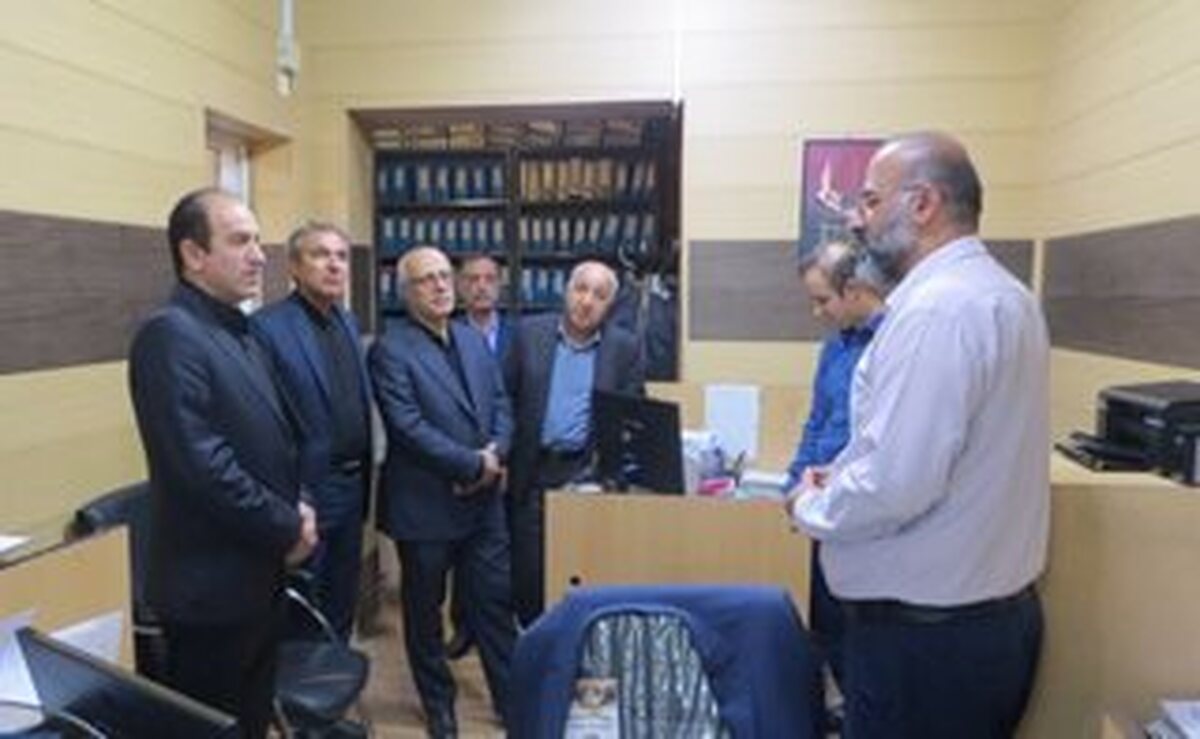 مدیرعامل بیمه آسیا از شعبه بوشهر بازدید کرد مدیرعامل بیمه آسیا از شعبه بوشهر بازدید کرد