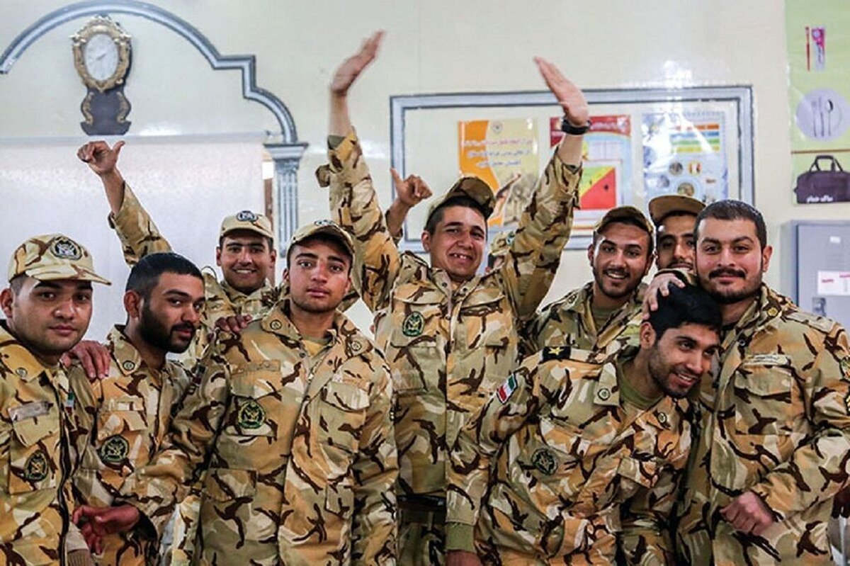 حقوق سربازان افزایش یافت / حقوق سربازان در فروردین ۱۴۰۴ چقدر است؟ حقوق سربازان افزایش یافت / حقوق سربازان در فروردین ۱۴۰۴ چقدر است؟