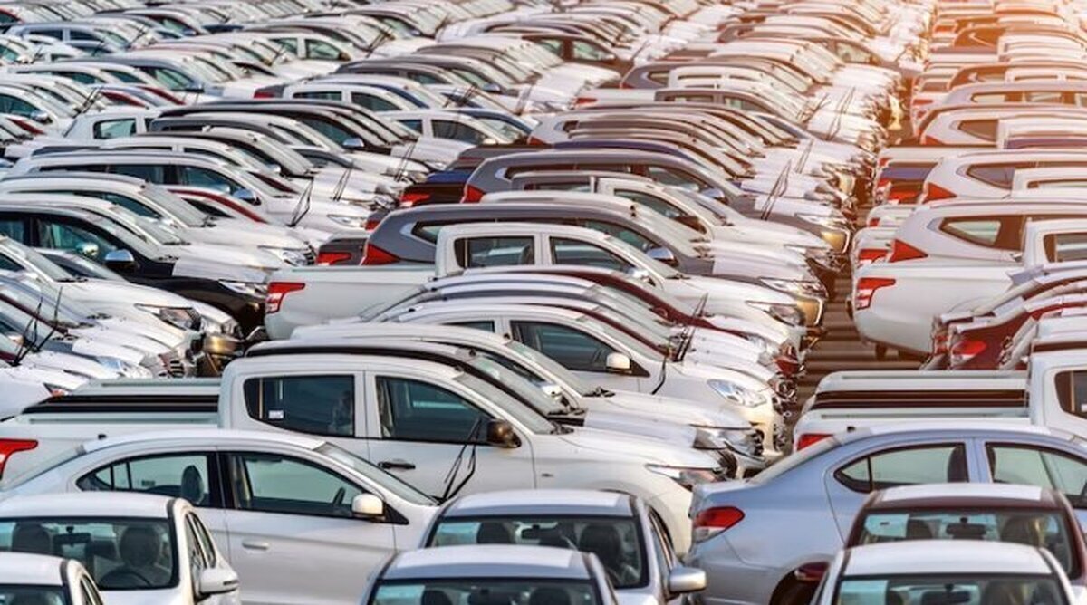 بازار در انتظار جهش قیمت خودروهای وارداتی، مونتاژی و داخلی/ با خیار ۸۰ هزار تومانی، خودرو هم گران میشود! بازار در انتظار جهش قیمت خودروهای وارداتی، مونتاژی و داخلی/ با خیار ۸۰ هزار تومانی، خودرو هم گران میشود!