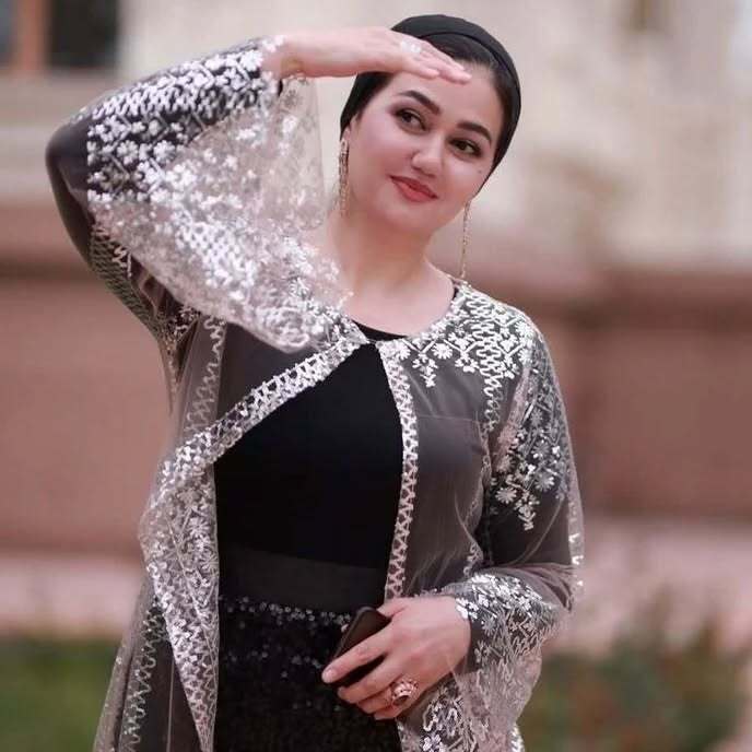 تصاویر زیبا و کمتر دیده شده از چمن سریال پایتخت